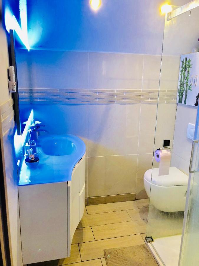 Chambres D'Hotes A Themes A 2,4Km Du Parc Magny-le-Hongre Eksteriør bilde